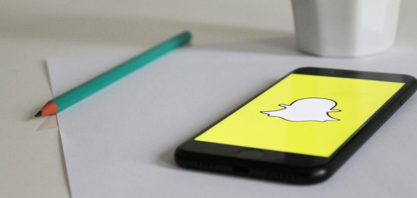 surveiller les contacts en ligne sur WhatsApp