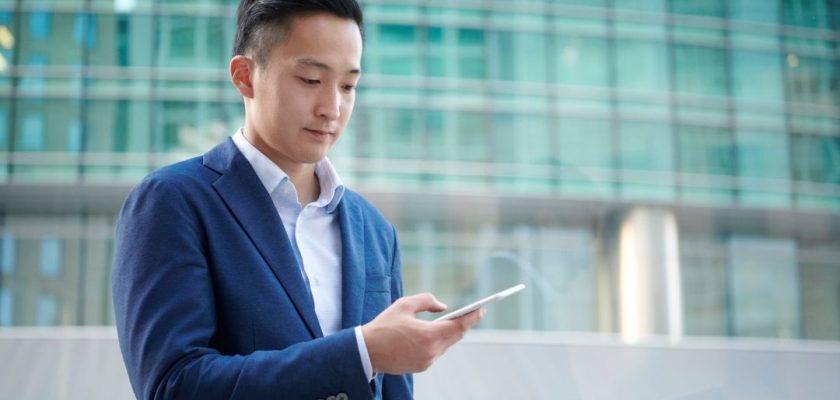 Comment intégrer un CRM avec WhatsApp pour un tunnel de conversion performant