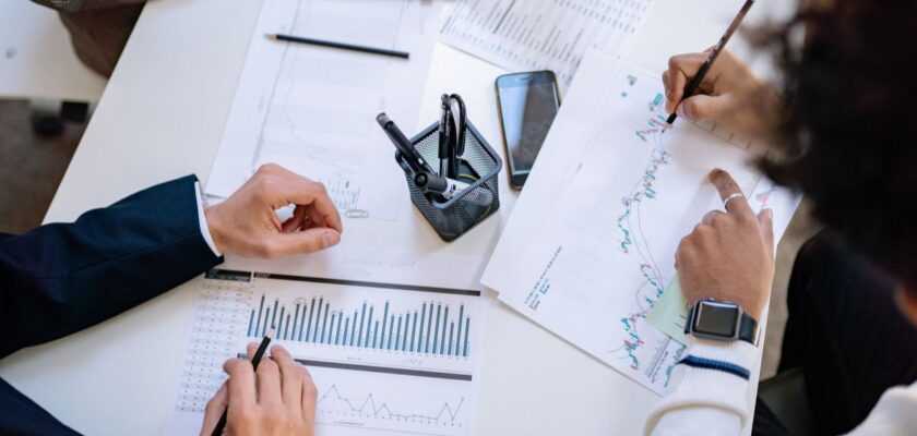 Quelles stratégies permettent d’organiser efficacement sa prospection commerciale